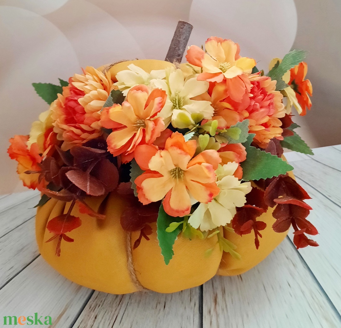 Textiltök virágokkal  - otthon & életmód - dekoráció - asztal és polc dekoráció - asztaldísz - Meska.hu Textiltök virágokkal  - otthon & életmód - dekoráció - asztal és polc dekoráció - asztaldísz - Meska.hu