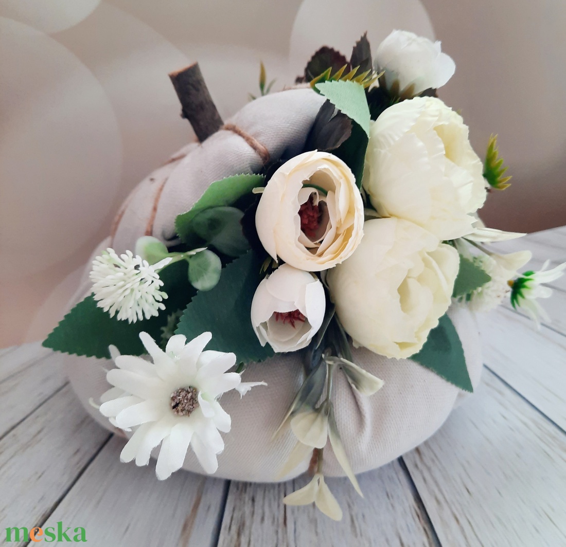 Textiltök virágokkal  - otthon & életmód - dekoráció - asztal és polc dekoráció - asztaldísz - Meska.hu Textiltök virágokkal  - otthon & életmód - dekoráció - asztal és polc dekoráció - asztaldísz - Meska.hu