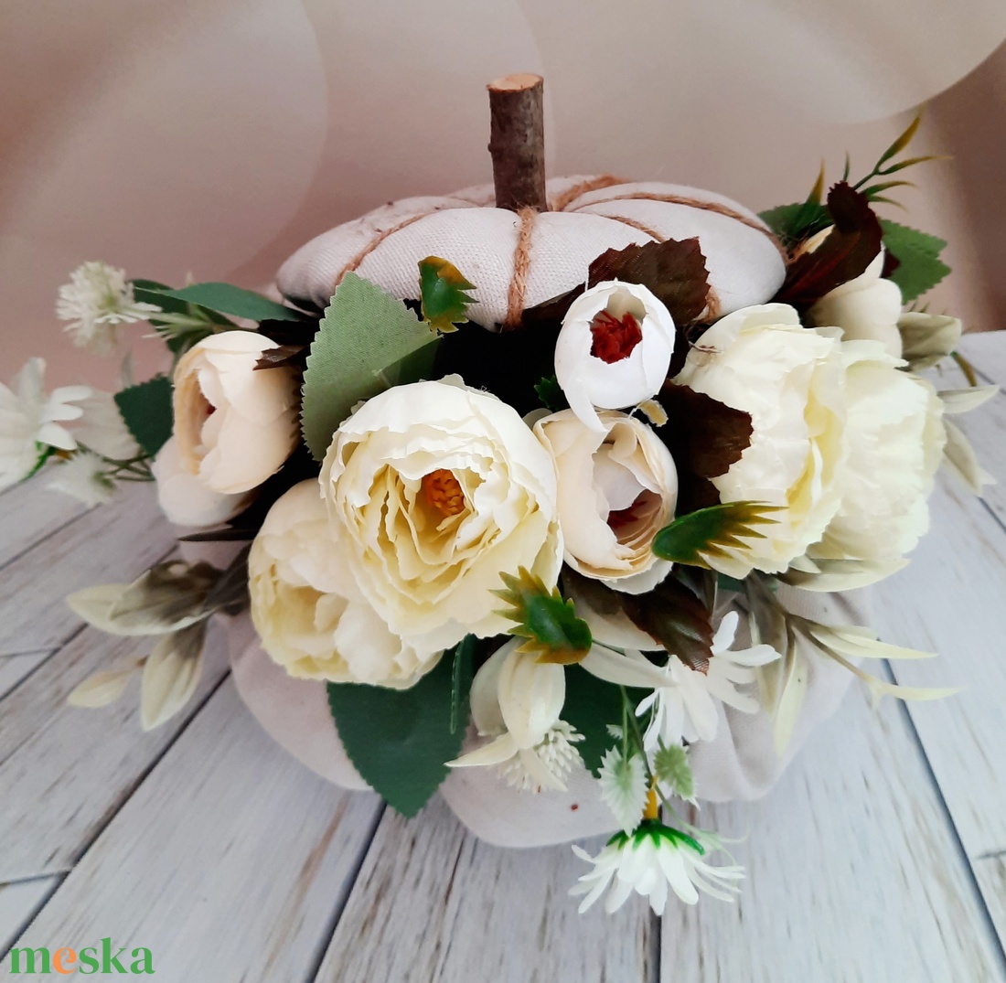 Textiltök virágokkal  - otthon & életmód - dekoráció - asztal és polc dekoráció - asztaldísz - Meska.hu Textiltök virágokkal  - otthon & életmód - dekoráció - asztal és polc dekoráció - asztaldísz - Meska.hu