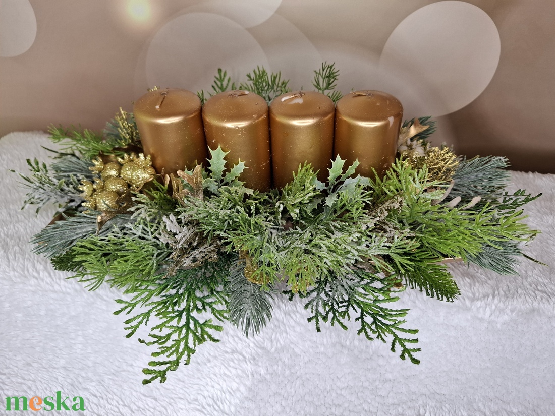 Adventi asztaldísz arany gyertyával - karácsony - karácsonyi lakásdekoráció - karácsonyi lakásdíszek - Meska.hu
