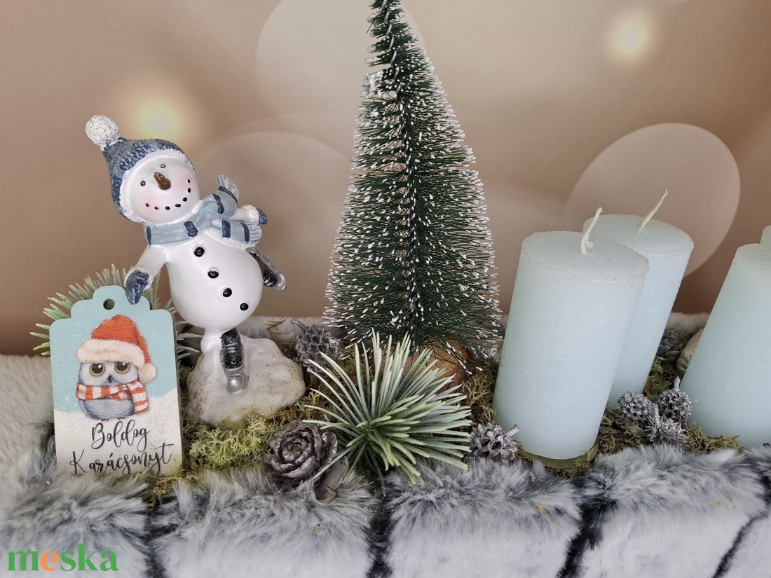Adventi asztaldísz hóemberrel - karácsony - karácsonyi lakásdekoráció - karácsonyi lakásdíszek - Meska.hu
