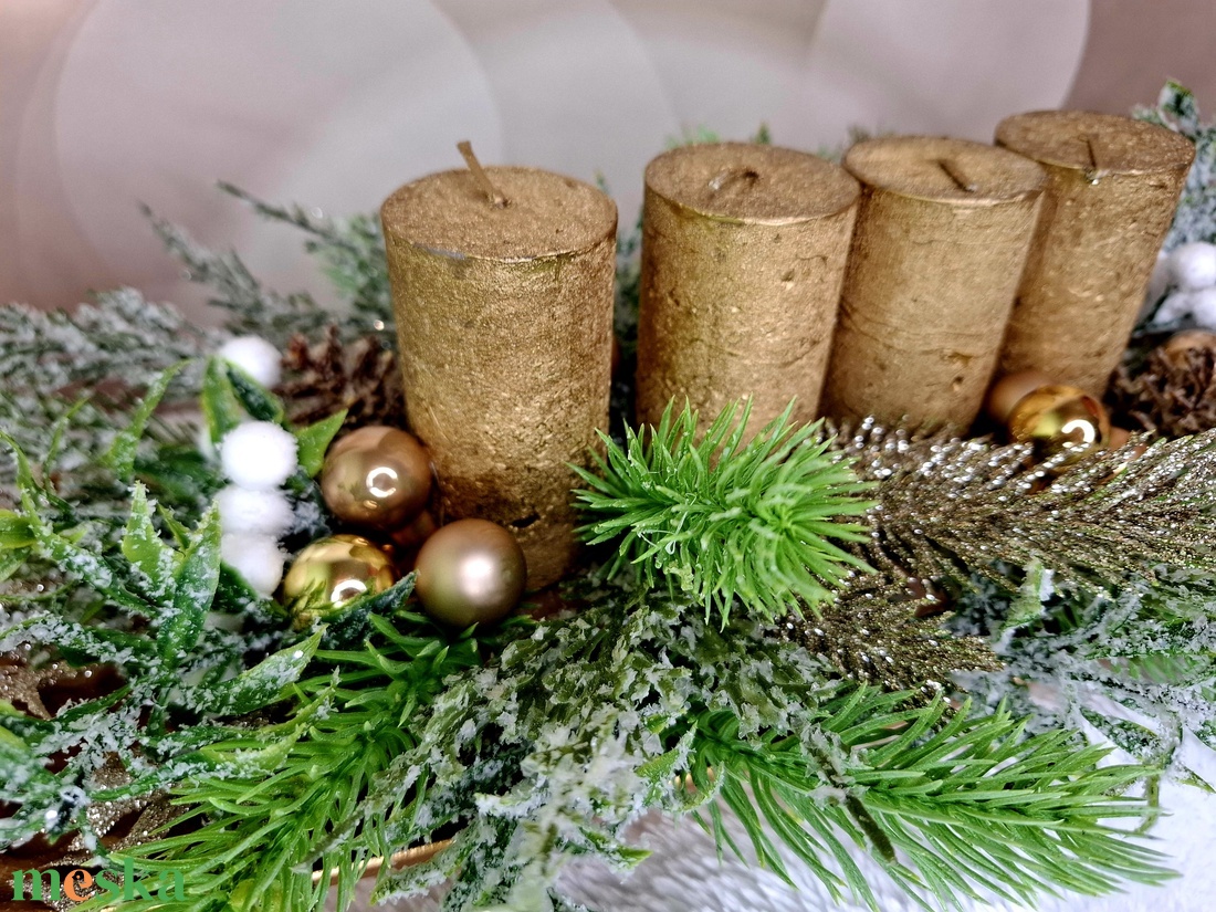 Adventi asztaldísz arany gyertyával - karácsony - karácsonyi lakásdekoráció - karácsonyi lakásdíszek - Meska.hu