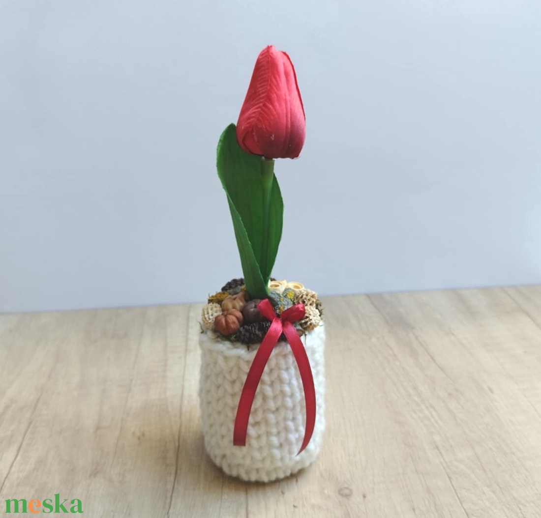 Tulipános tavaszi asztaldísz horgolt kaspóban - otthon & életmód - dekoráció - asztal és polc dekoráció - asztaldísz - Meska.hu Tulipános tavaszi asztaldísz horgolt kaspóban - otthon & életmód - dekoráció - asztal és polc dekoráció - asztaldísz - Meska.hu
