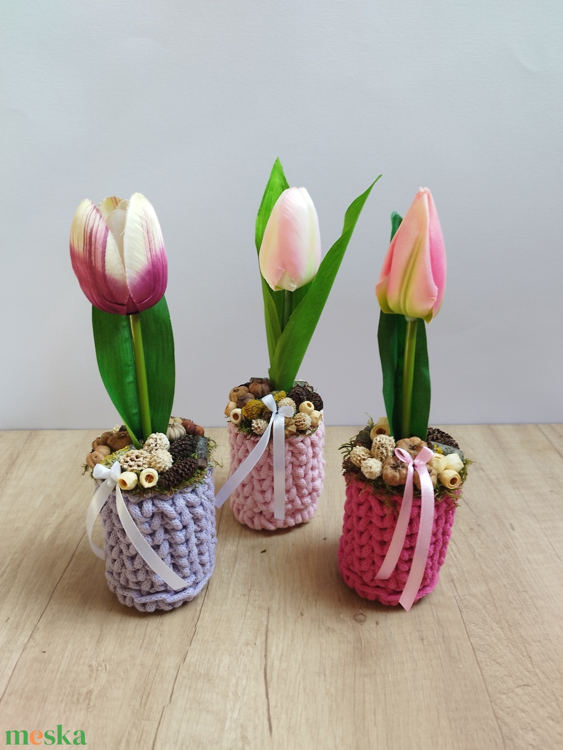 Tulipános tavaszi asztaldísz horgolt kaspóban - otthon & életmód - dekoráció - asztal és polc dekoráció - asztaldísz - Meska.hu Tulipános tavaszi asztaldísz horgolt kaspóban - otthon & életmód - dekoráció - asztal és polc dekoráció - asztaldísz - Meska.hu