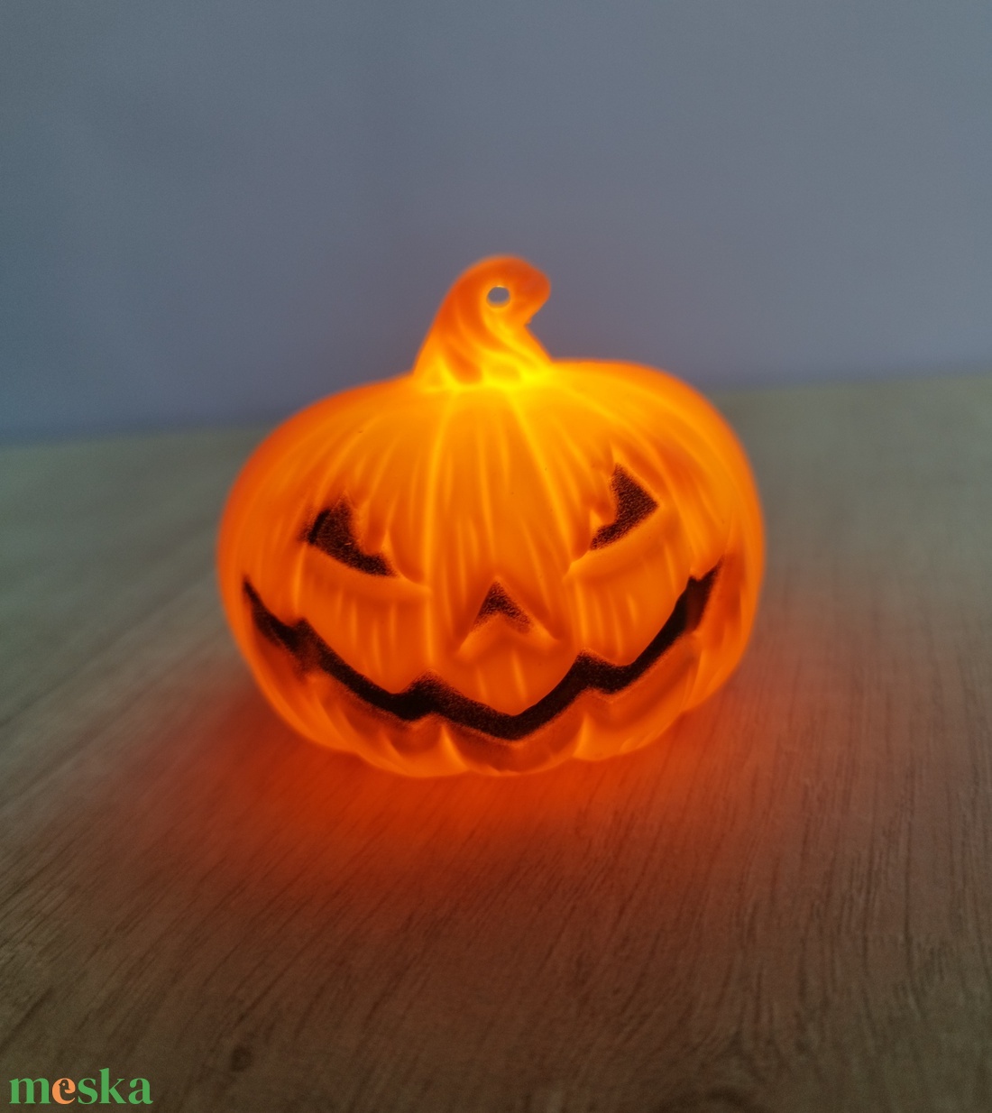 LEDes Halloween tökfej - kellékek & szerszámok - dekorációs kellékek - led-es fényfüzér - Meska.hu LEDes Halloween tökfej - kellékek & szerszámok - dekorációs kellékek - led-es fényfüzér - Meska.hu