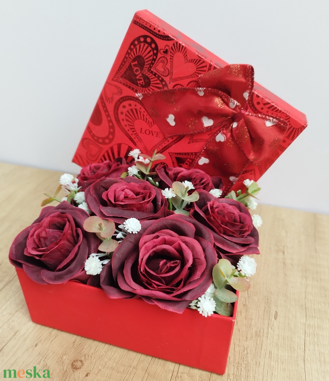 Valentin napi virágdoboz  - otthon & életmód - virágdekoráció - virágok - virágbox - Meska.hu