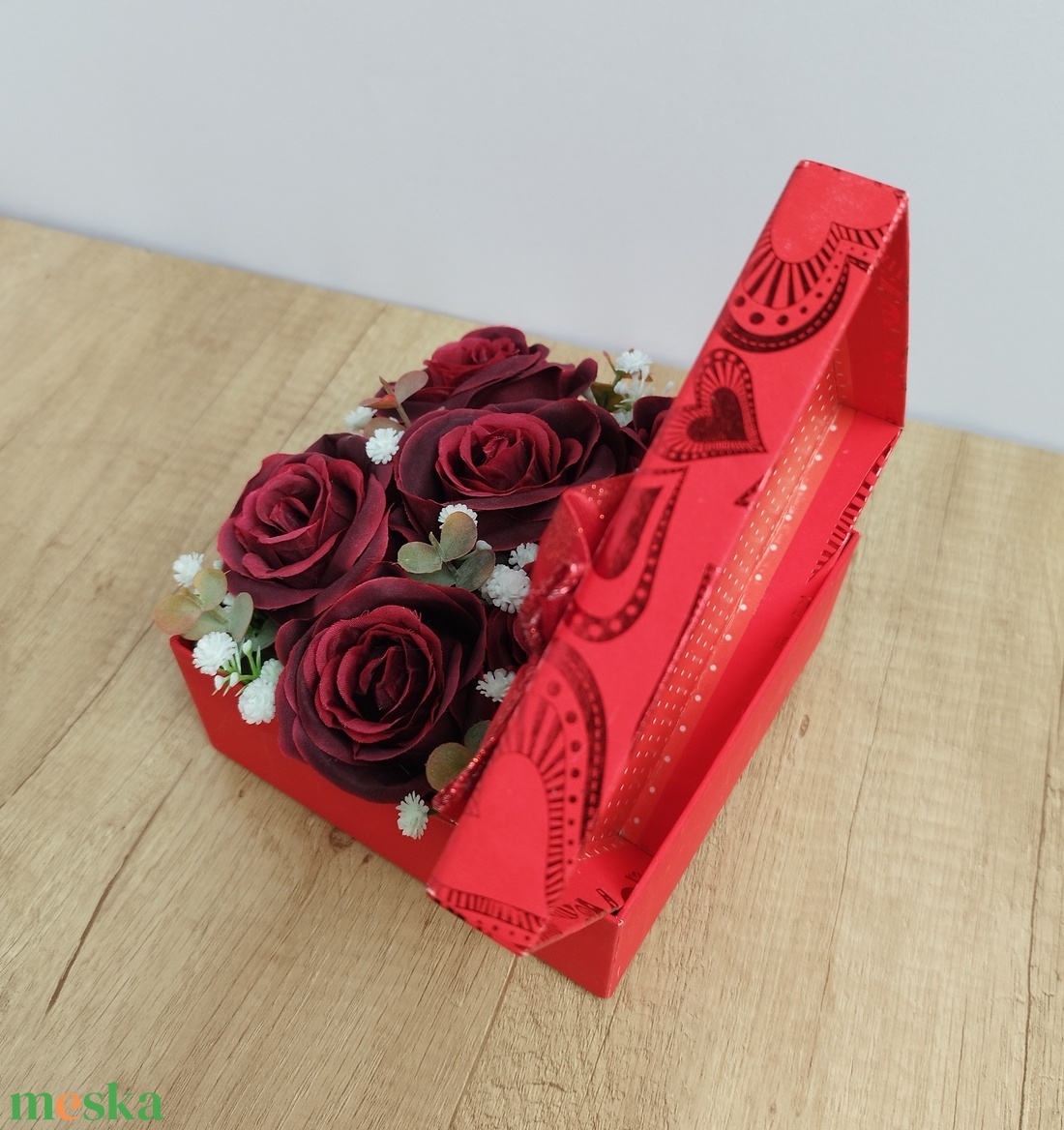 Valentin napi virágdoboz  - otthon & életmód - virágdekoráció - virágok - virágbox - Meska.hu