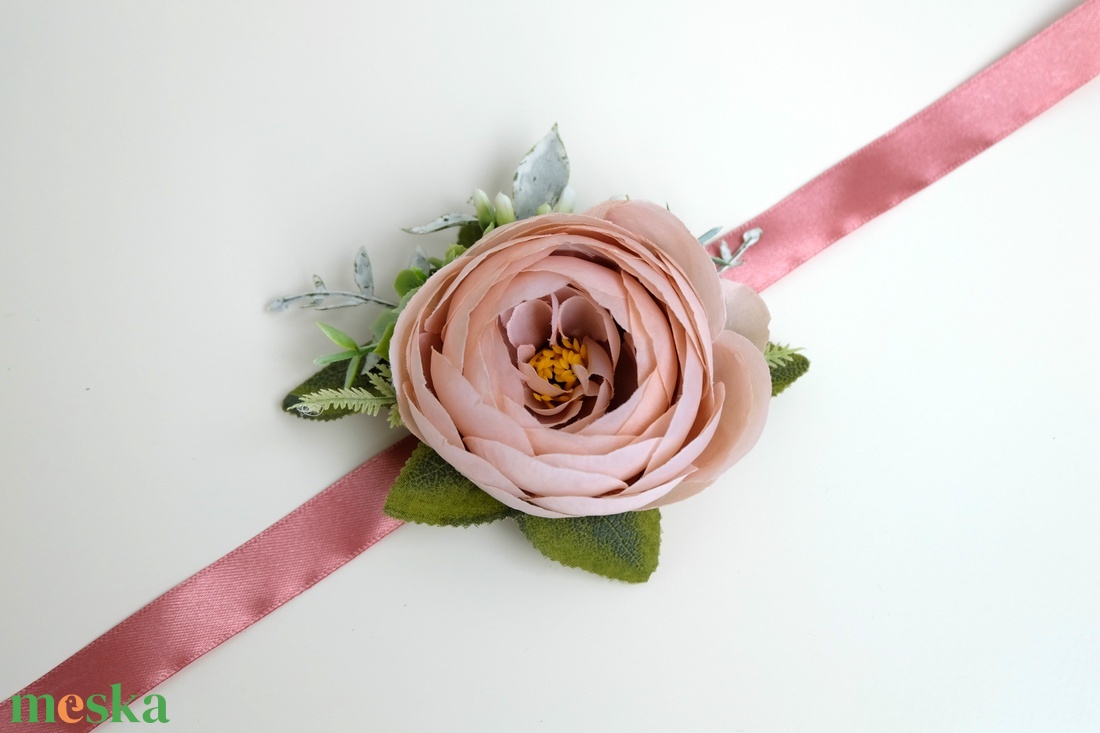 Esküvői csuklódísz selyemvirágból mályva rózsaszín - esküvő - ékszer - karkötő & csuklódísz - Meska.hu