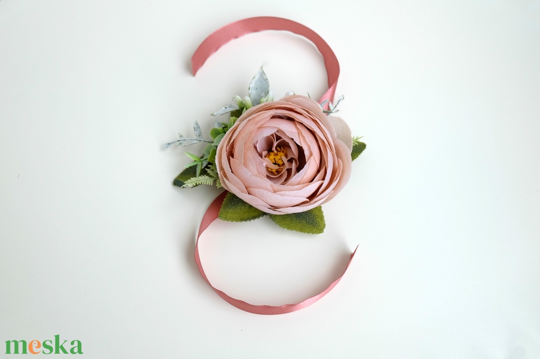 Esküvői csuklódísz selyemvirágból mályva rózsaszín - esküvő - ékszer - karkötő & csuklódísz - Meska.hu