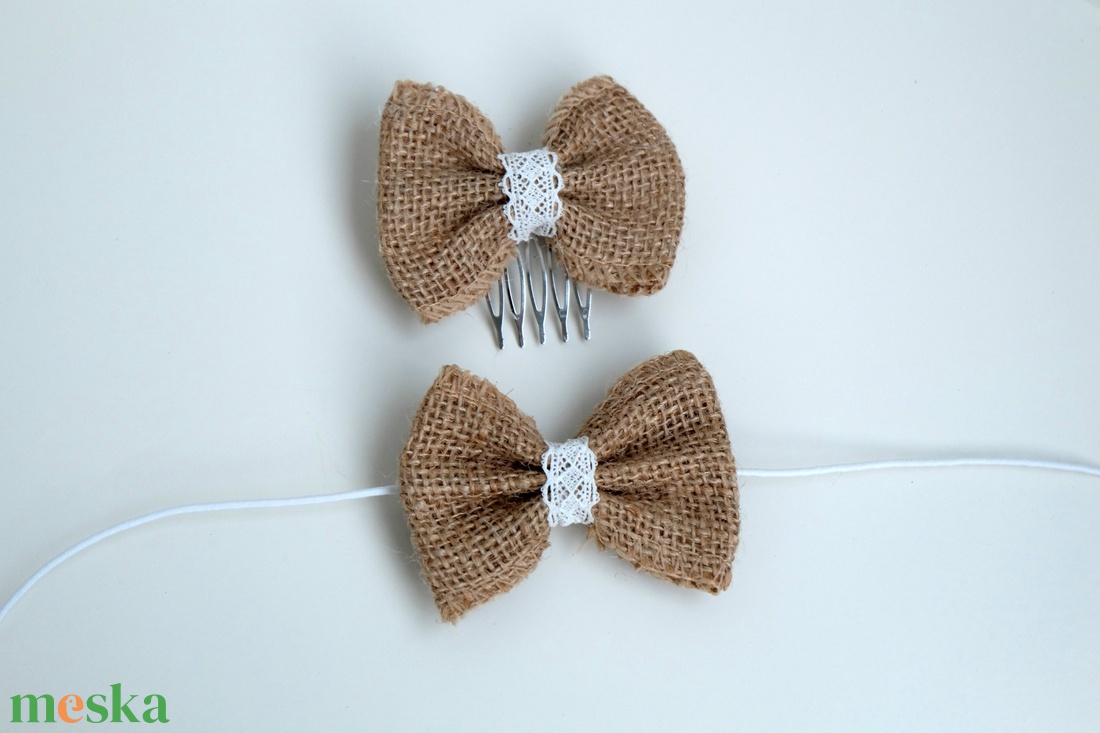 Menyasszonyi fésűs hajdísz csokornyakkendővel juta - esküvő - hajdísz - fésűs hajdísz - Meska.hu