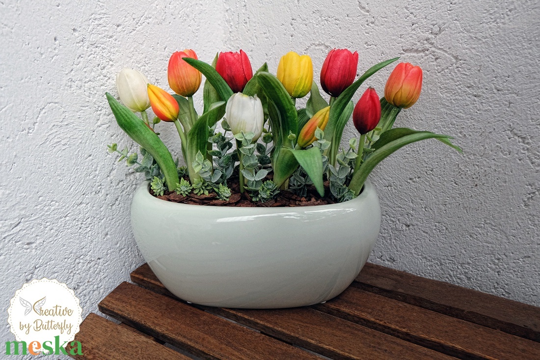 Tulipános asztaldísz tavaszi asztaldísz élethű gumi tulipánnal  - otthon & életmód - virágdekoráció - virágdíszek - asztali virágdísz - Meska.hu
