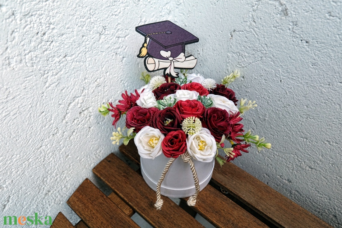 Ballagási virág ballagási ajándék diplomaosztó ajándék - otthon & életmód - virágdekoráció - virágdíszek - asztali virágdísz - Meska.hu