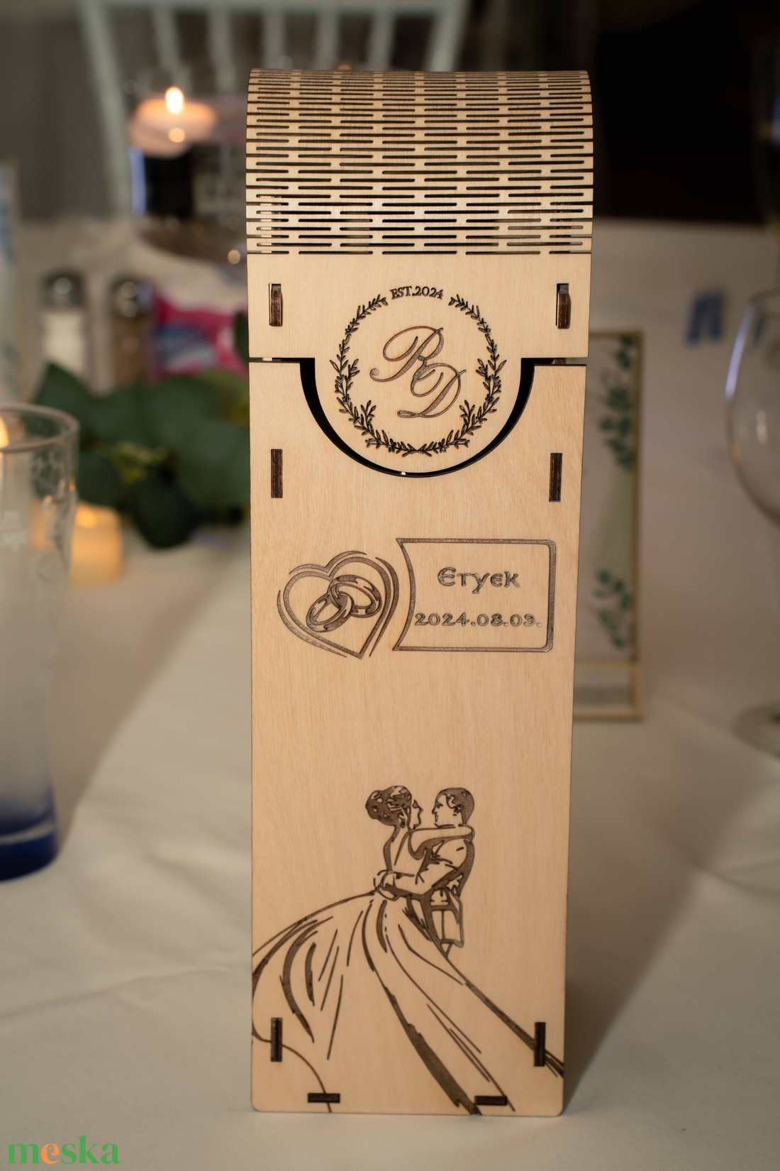 Egyedi boros doboz - szülőköszöntő ajándék - esküvő - emlék & ajándék - szülőköszöntő ajándék - Meska.hu