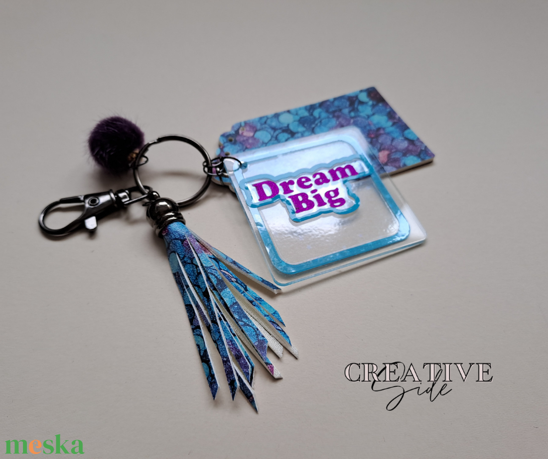 Inspiráló kulcstartók Dream Big- Plasztik kulcstartó és matrica és egyedi készítésű műbőr dísszel - táska & tok - kulcstartó & táskadísz - kulcstartó - Meska.hu Inspiráló kulcstartók Dream Big- Plasztik kulcstartó és matrica és egyedi készítésű műbőr dísszel - táska & tok - kulcstartó & táskadísz - kulcstartó - Meska.hu