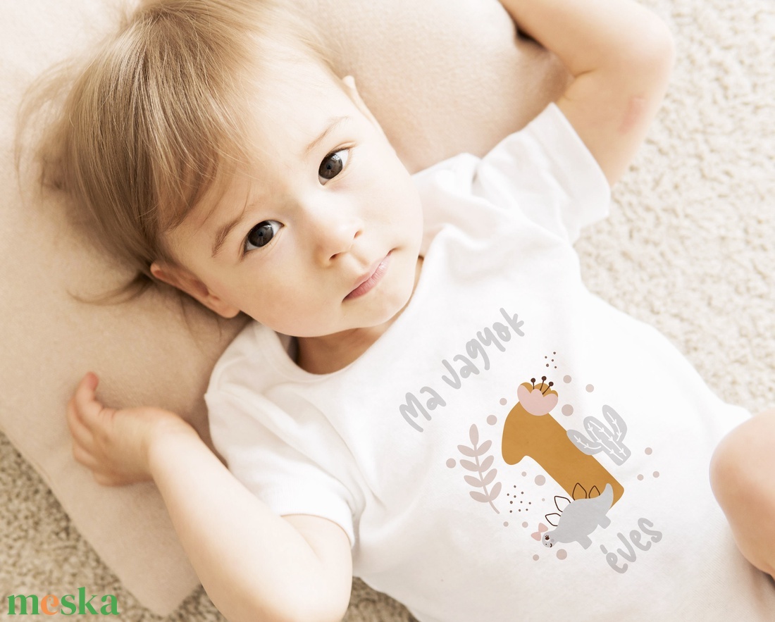 Hello World feliratos újszülött baba body, dinós baba body, kislánynak, baba köszöntő, megérkeztem baba body - ruha & divat - gyerekruha - Meska.hu