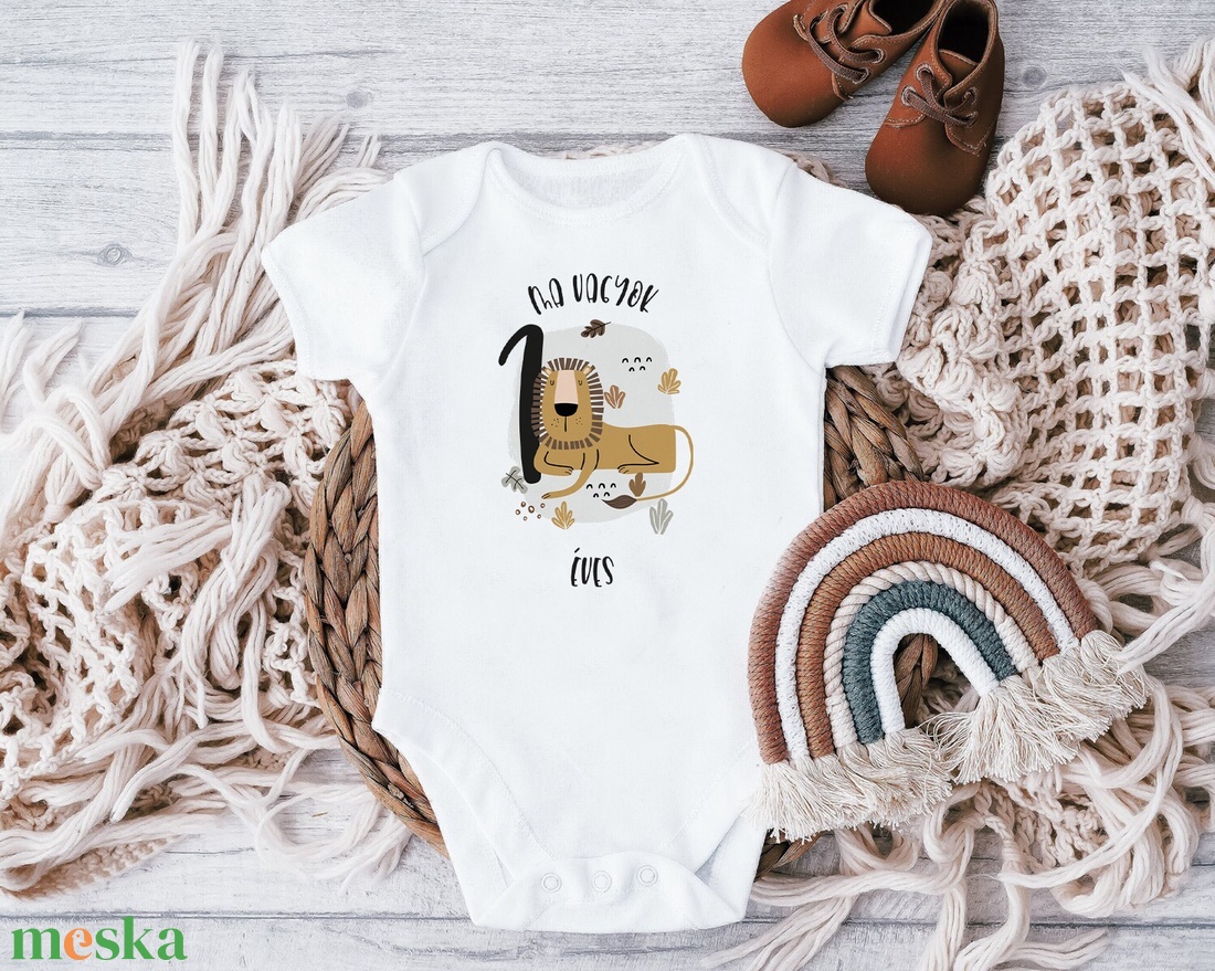 Születésnapra oroszlános ajándék, szafari állatos baba body - ruha & divat - babaruha & gyerekruha - body - Meska.hu