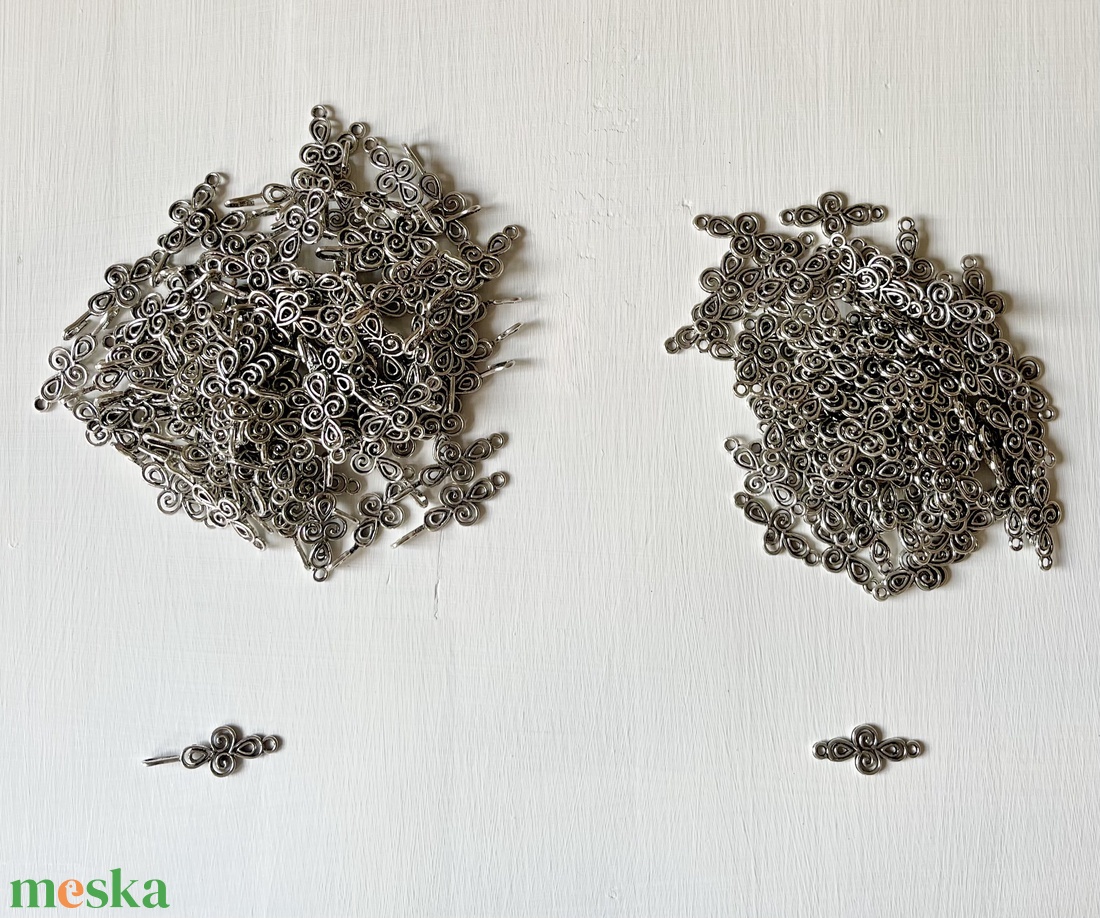 Kiárusítás, ezüst színű ékszerkapocs - kellékek & szerszámok - ékszerkellék - nyaklánc kapocs - Meska.hu