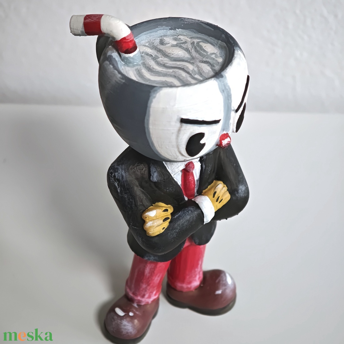 Business Cuphead figura (Csészefej) - otthon & életmód - dekoráció - dísztárgy - Meska.hu