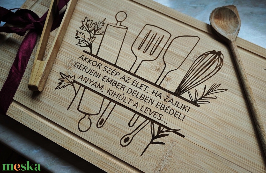Bambusz, gravírozott vágódeszka (50 cm x 23 cm x 1,5 cm) - otthon & életmód - konyhafelszerelés, tálalás - sütés, főzés - vágódeszka - Meska.hu