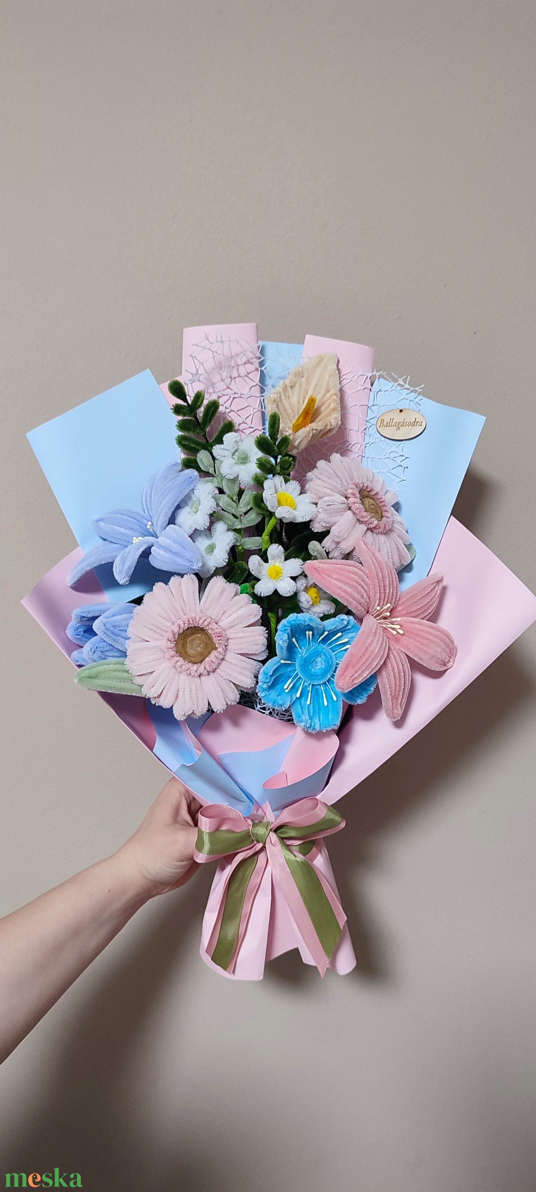 Nagy ballagási csokor - otthon & életmód - virágdekoráció - virágok - virágcsokor - Meska.hu