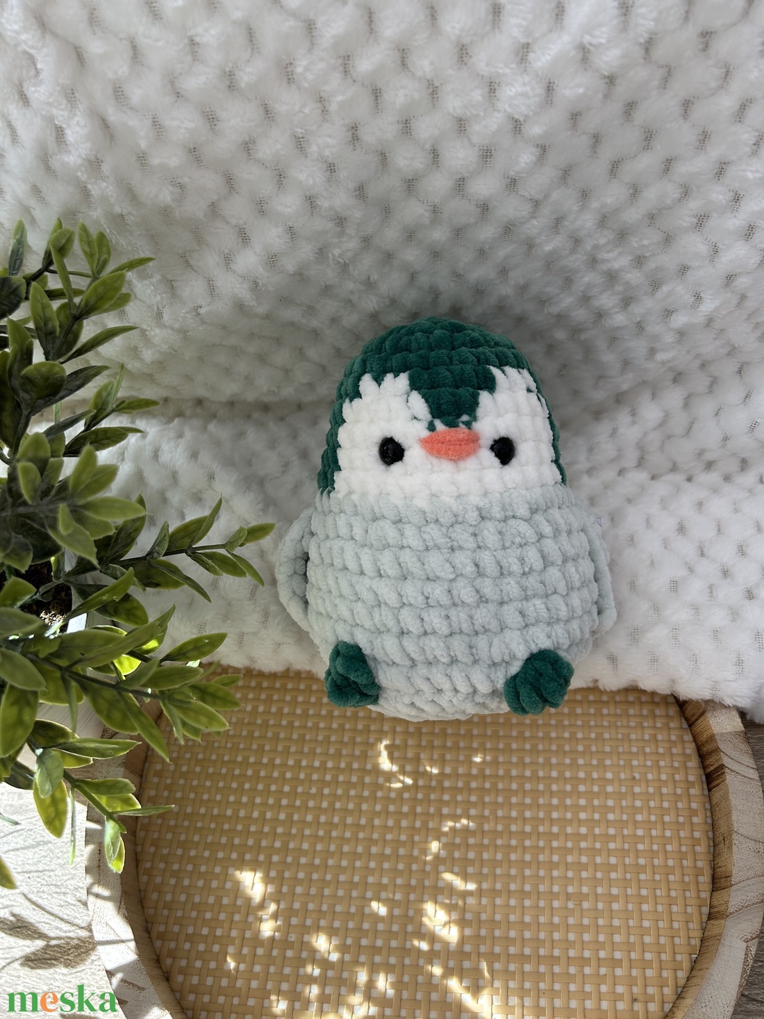 Horgolt pingvin (halványzöld- sötétszürke) - játék & sport - plüssállat & játékfigura - más figura - Meska.hu