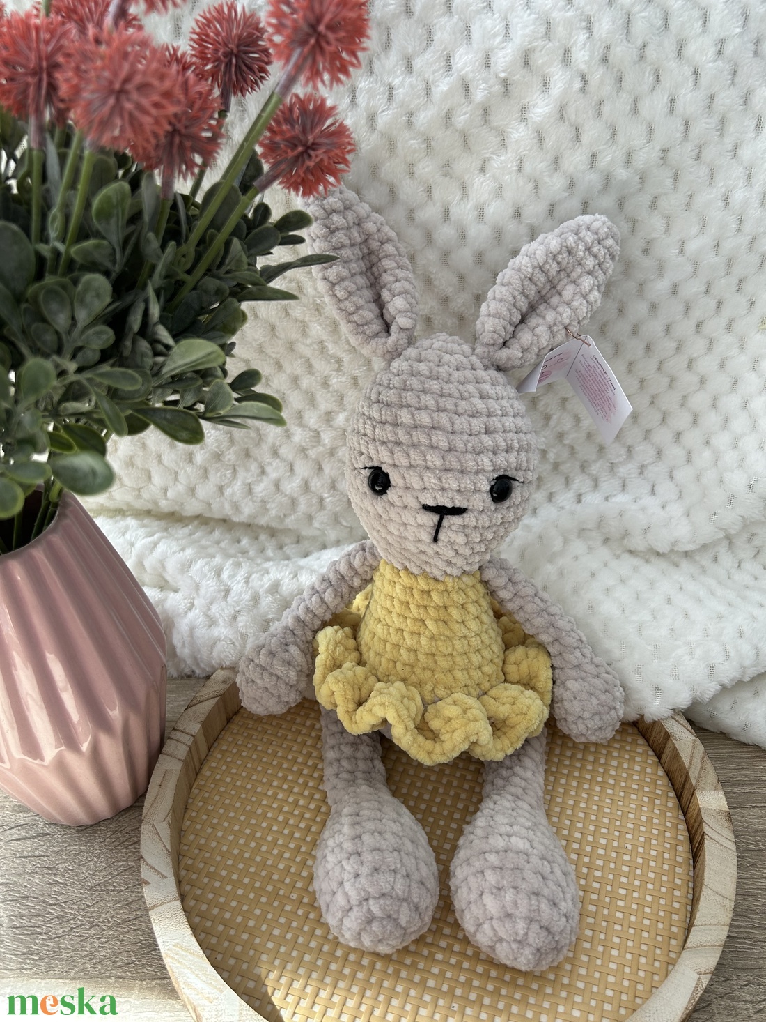 Horgolt nyuszi szoknyában - játék & sport - plüssállat & játékfigura - nyuszi - Meska.hu