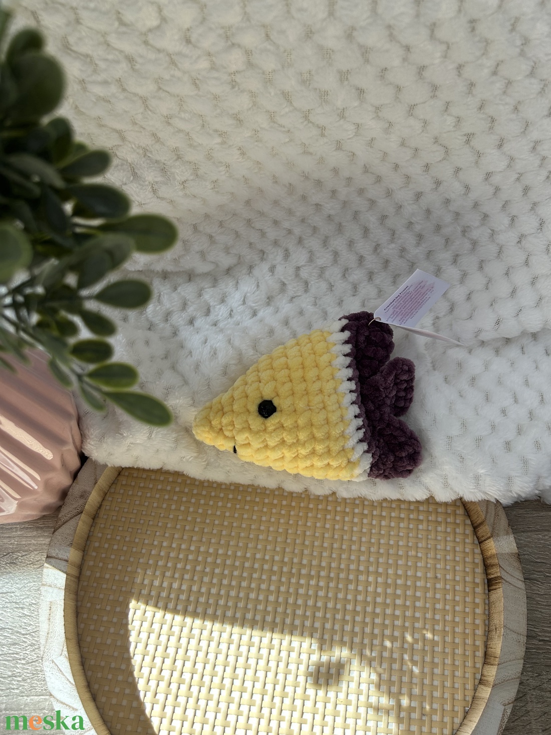 Horgolt halacska - játék & sport - plüssállat & játékfigura - hal - Meska.hu