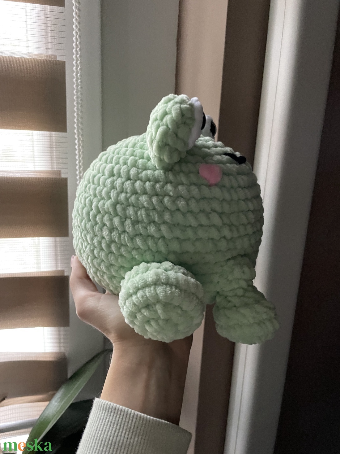 Horgolt plüss béka - játék & sport - plüssállat & játékfigura - más figura - Meska.hu