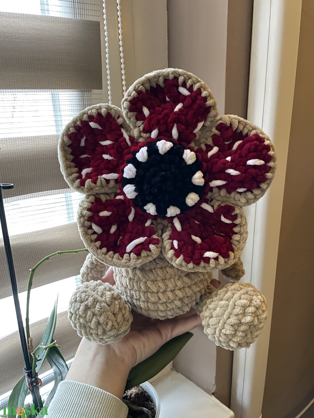 Horgolt plüss Demogorgon - játék & sport - plüssállat & játékfigura - más figura - Meska.hu