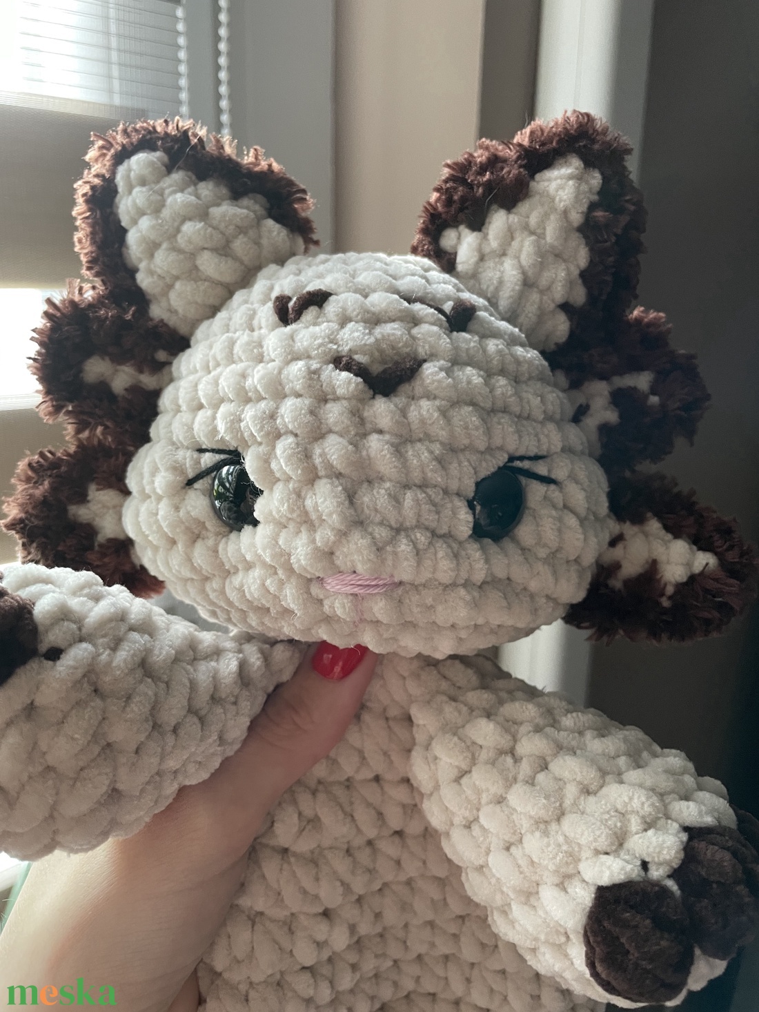 Horgolt plüss cicaxolotl szundipajtás - játék & sport - plüssállat & játékfigura - cica - Meska.hu