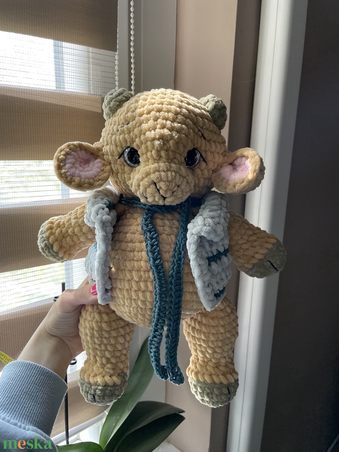 Horgolt plüss kecske kabáttal - játék & sport - plüssállat & játékfigura - más figura - Meska.hu