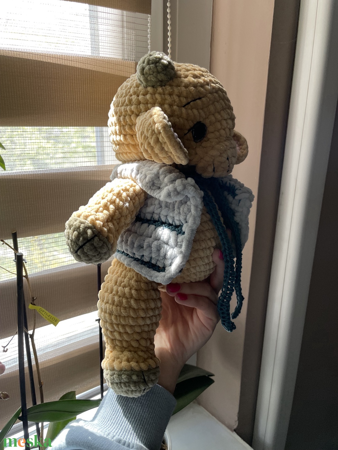 Horgolt plüss kecske kabáttal - játék & sport - plüssállat & játékfigura - más figura - Meska.hu