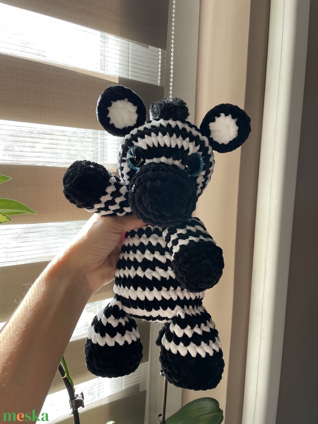 Horgolt plüss zebra - játék & sport - plüssállat & játékfigura - más figura - Meska.hu