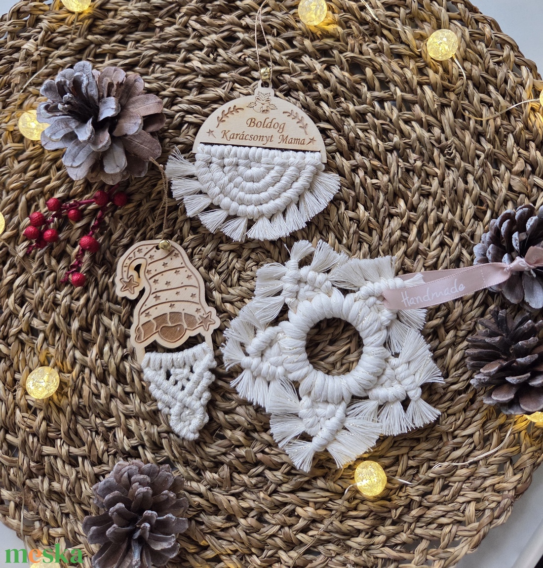 Karácsonyi makramé díszcsomag  - karácsony - karácsonyi lakásdekoráció - karácsonyfadíszek - Meska.hu