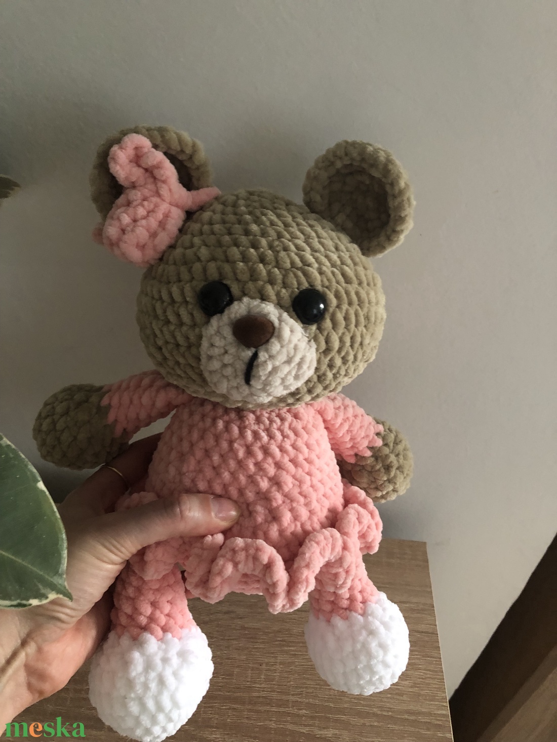 Horgolt Plüss macilány  - játék & sport - plüssállat & játékfigura - maci - Meska.hu