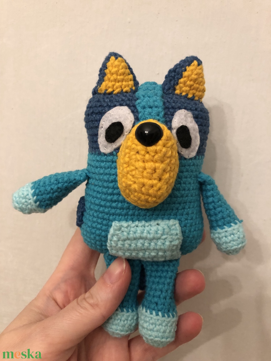 Horgolt mini Bluey - játék & sport - plüssállat & játékfigura - kutya - Meska.hu