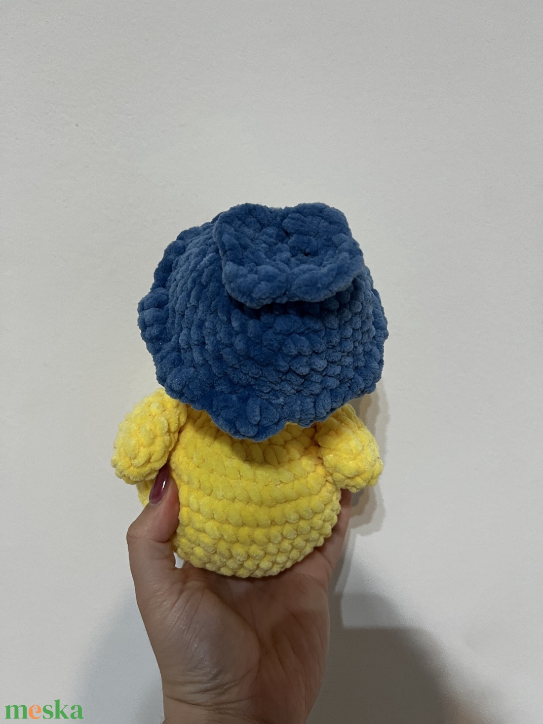 Horgolt csibe áfonya kalapban  - játék & sport - plüssállat & játékfigura - más figura - Meska.hu