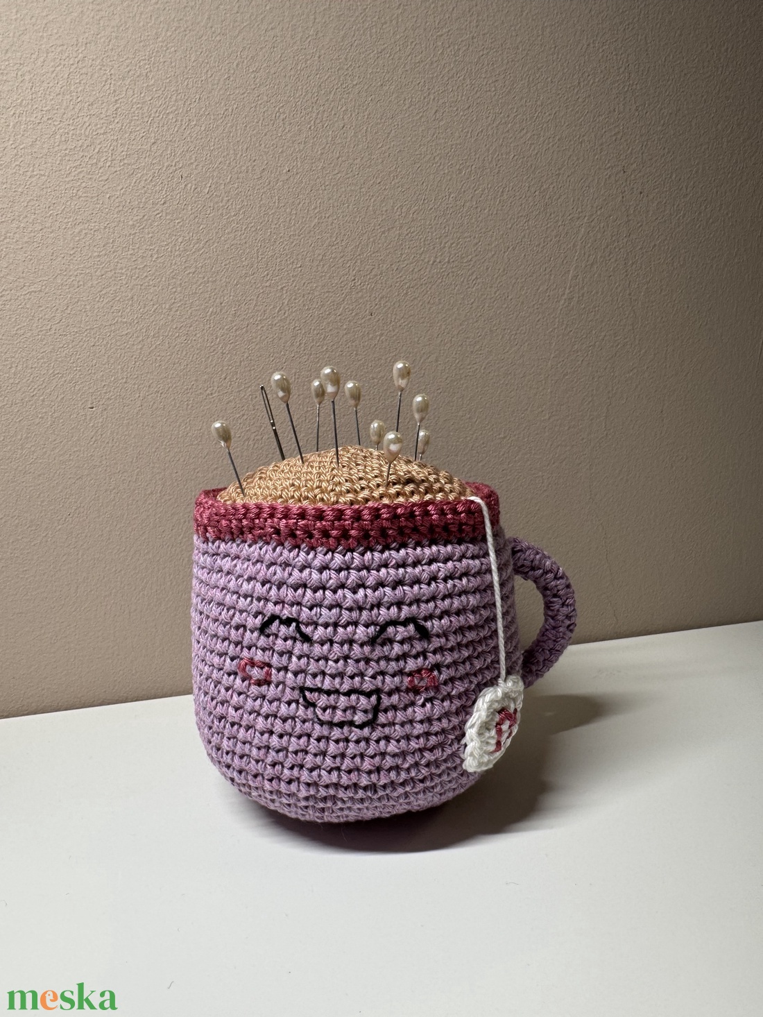 Bögre tűpárna - kellékek & szerszámok - dekorációs kellékek - figurák - Meska.hu