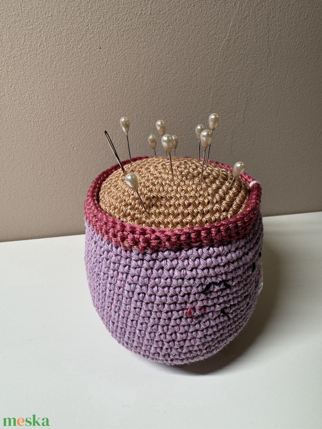 Bögre tűpárna - kellékek & szerszámok - dekorációs kellékek - figurák - Meska.hu