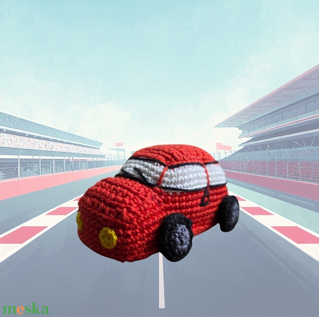 Kis piros horgolt autó - játék & sport - plüssállat & játékfigura - más figura - Meska.hu