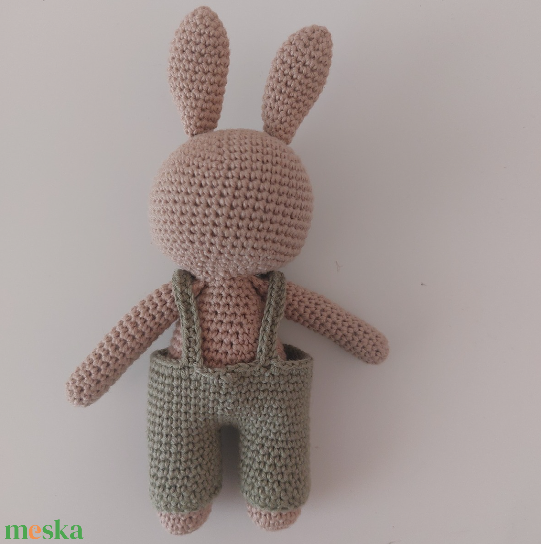 Horgolt nyuszi, kantáros nadrággal (006) - játék & sport - plüssállat & játékfigura - nyuszi - Meska.hu