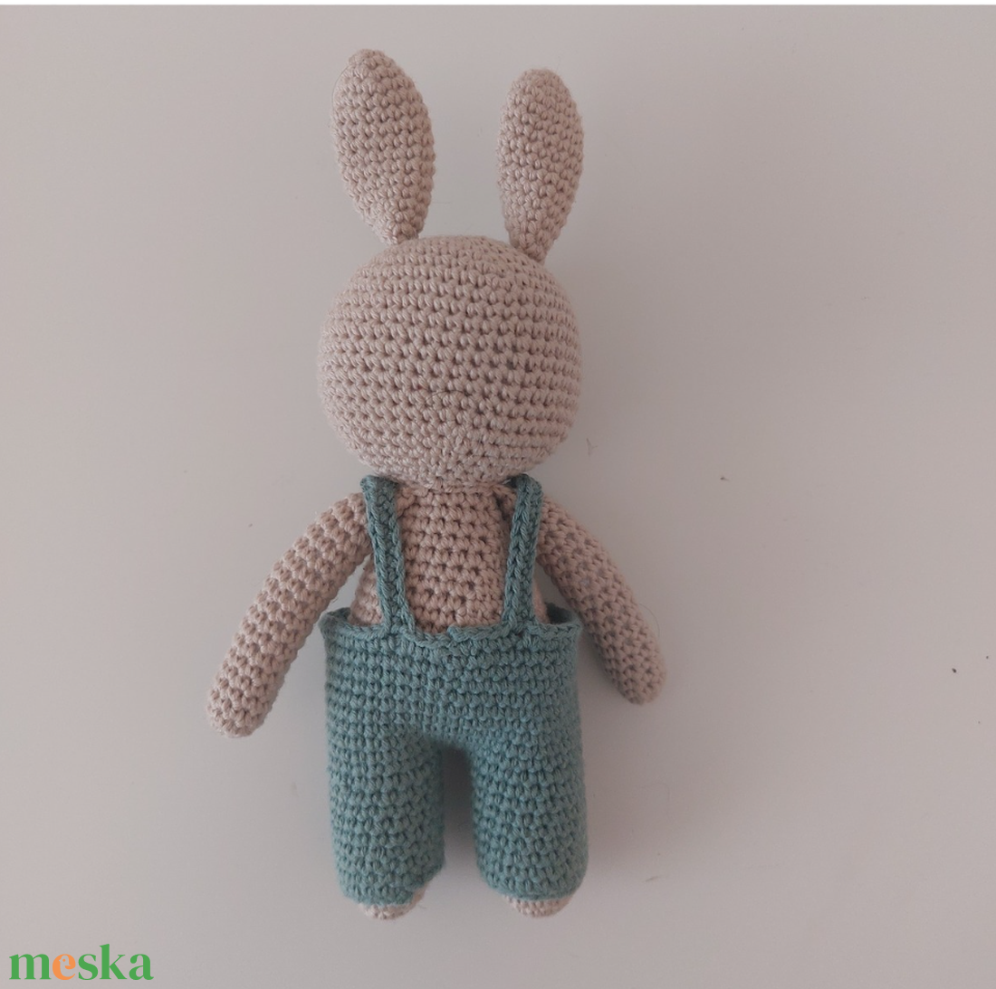 Horgolt nyuszi, kantáros nadrággal (004) - játék & sport - plüssállat & játékfigura - nyuszi - Meska.hu