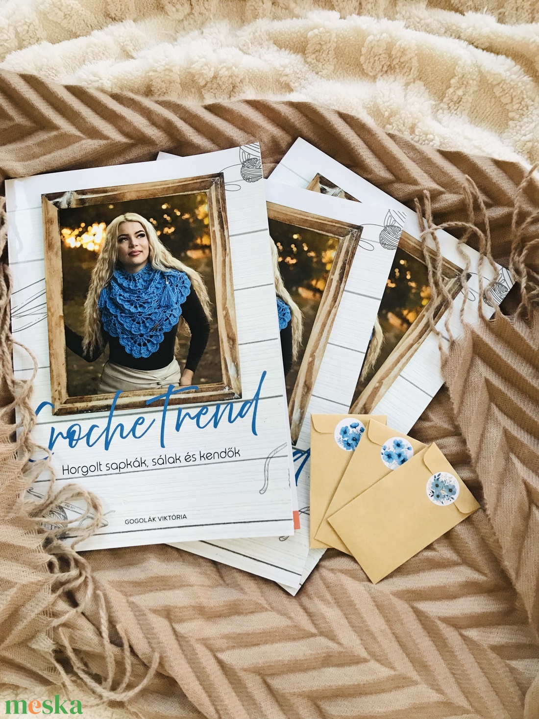 CrocheTrend � Horgolt sapkák, sálak és kendők - nyomtatott könyv - diy (csináld magad) - szabásminta, útmutató - horgolási minta - Meska.hu