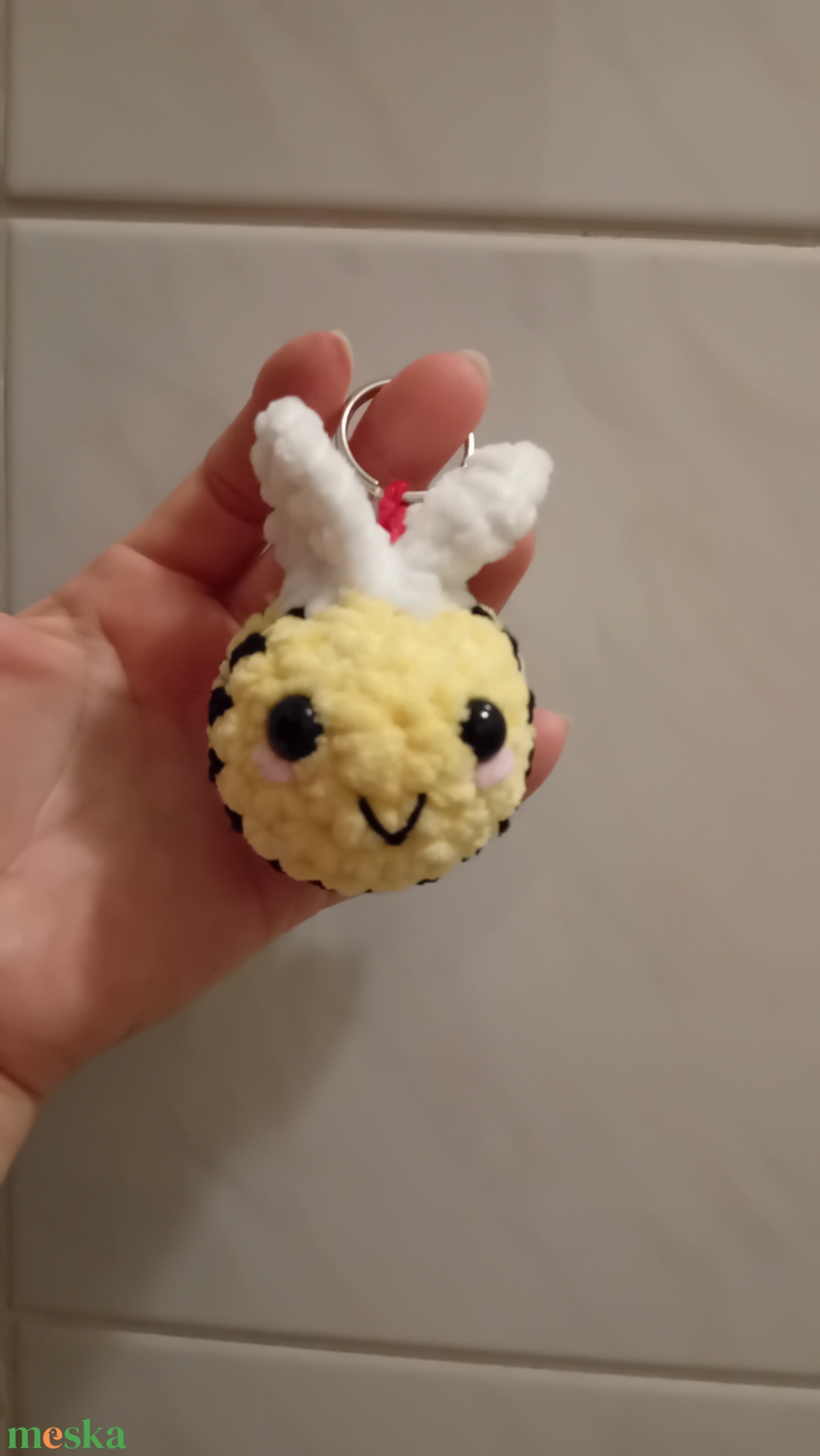 Mini méhecske - táska & tok - kulcstartó & táskadísz - kulcstartó - Meska.hu