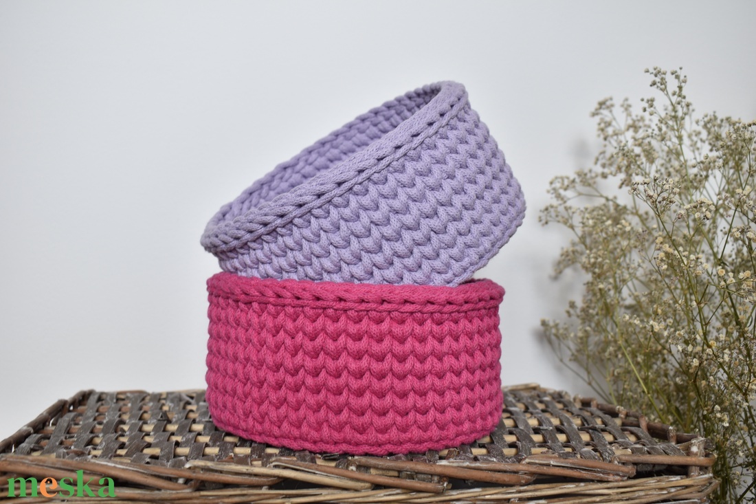 Horgolt kosár - fukszia és lila  - táska & tok - kosár - Meska.hu