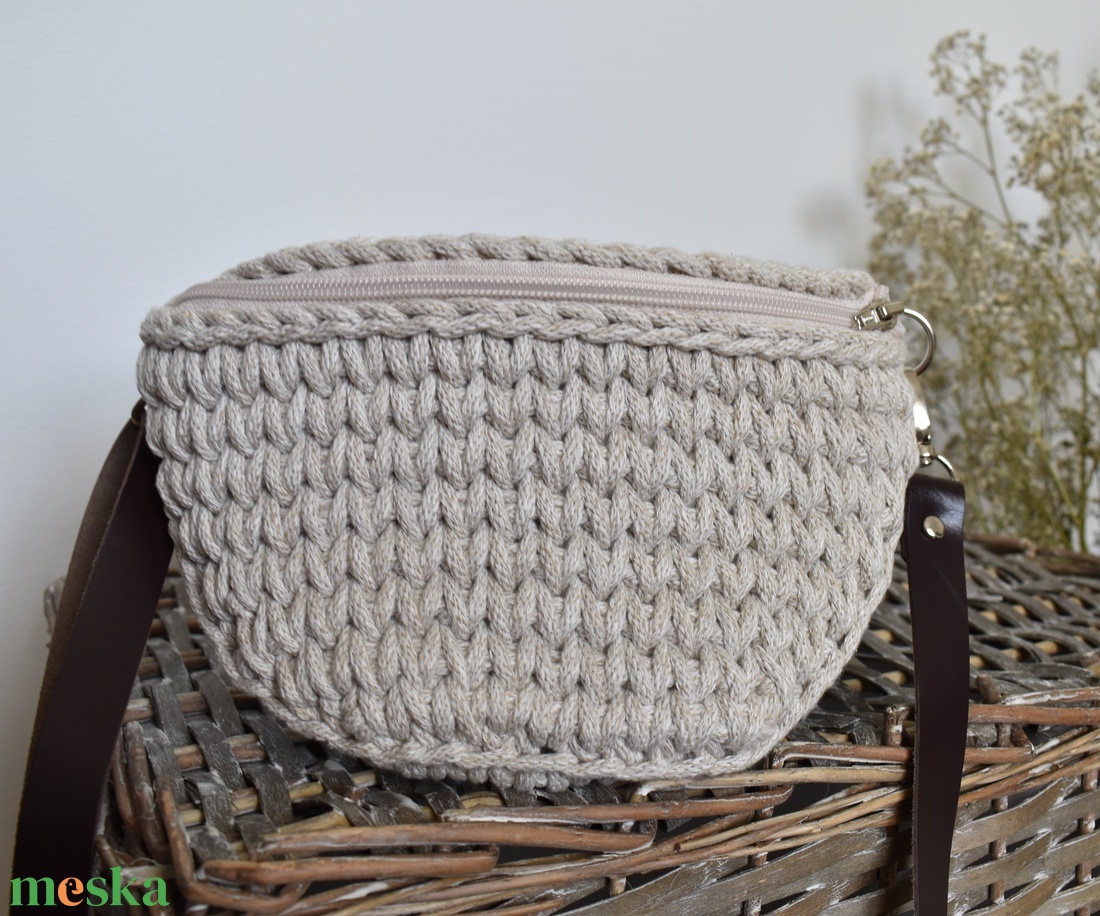 Horgolt övtáska - zab  - táska & tok - övtáska - Meska.hu