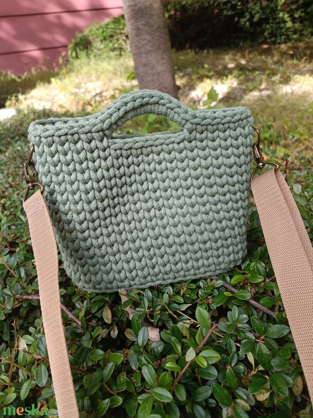 Horgolt táska - zsálya - táska & tok - kézitáska & válltáska - válltáska - Meska.hu