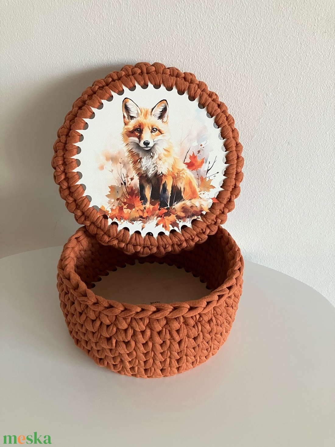 Horgolt kosár, tároló fa alappal, róka mintás tetővel - otthon & életmód - tárolás & rendszerezés - tárolókosár - Meska.hu Horgolt kosár, tároló fa alappal, róka mintás tetővel - otthon & életmód - tárolás & rendszerezés - tárolókosár - Meska.hu