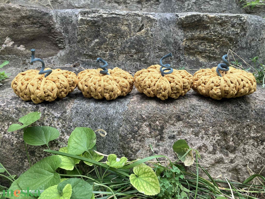 Horgolt rusztikus tök (dekoráció), mustársárga - otthon & életmód - dekoráció - halloween - halloweeni tök - Meska.hu Horgolt rusztikus tök (dekoráció), mustársárga - otthon & életmód - dekoráció - halloween - halloweeni tök - Meska.hu