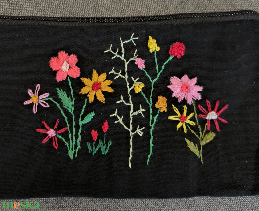 K�zzel hîmzett kozmetikai t�ska - táska & tok - neszesszer - Meska.hu